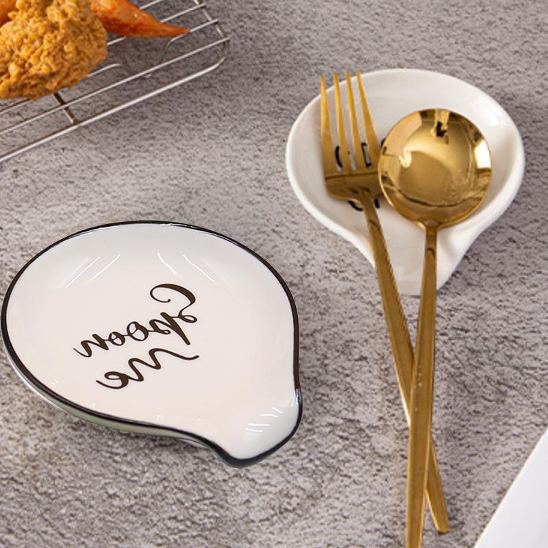 Multifunksjonell keramisk skjeholderpute Hvit skjeholder Skjeholder Kjøkkenredskaper Servise Skjeholder Skje