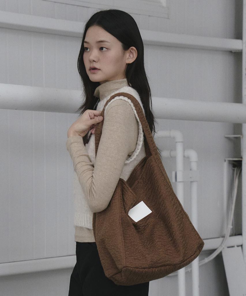 The Green Lab Boucle Wool Pouch Shoulder Bag Set [Black]