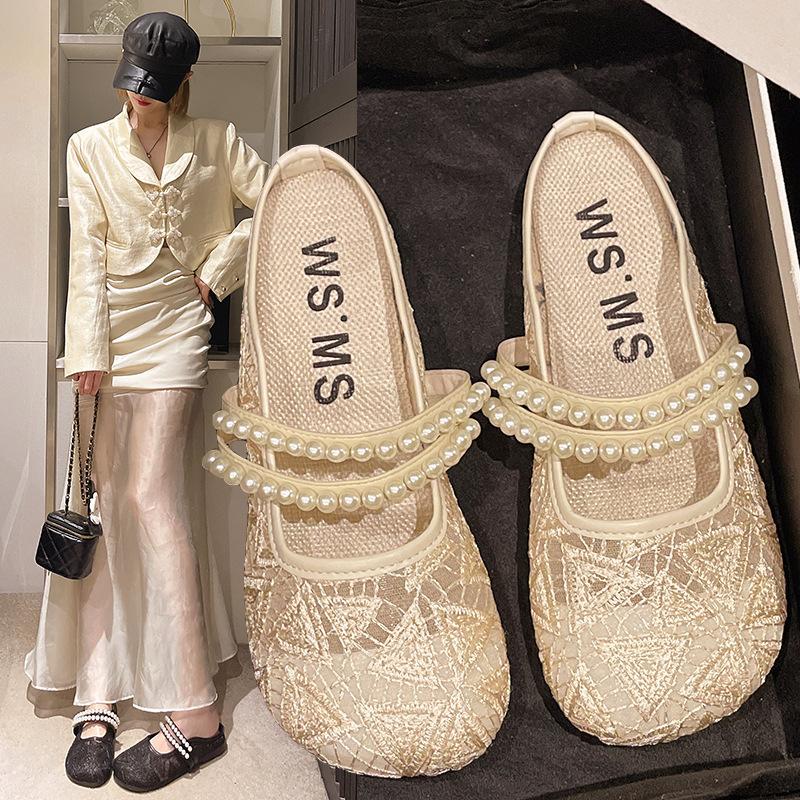 Mesh breathable bag head half slippers women's new summer wear fashion flat bottom French Mary Jane sandals tide