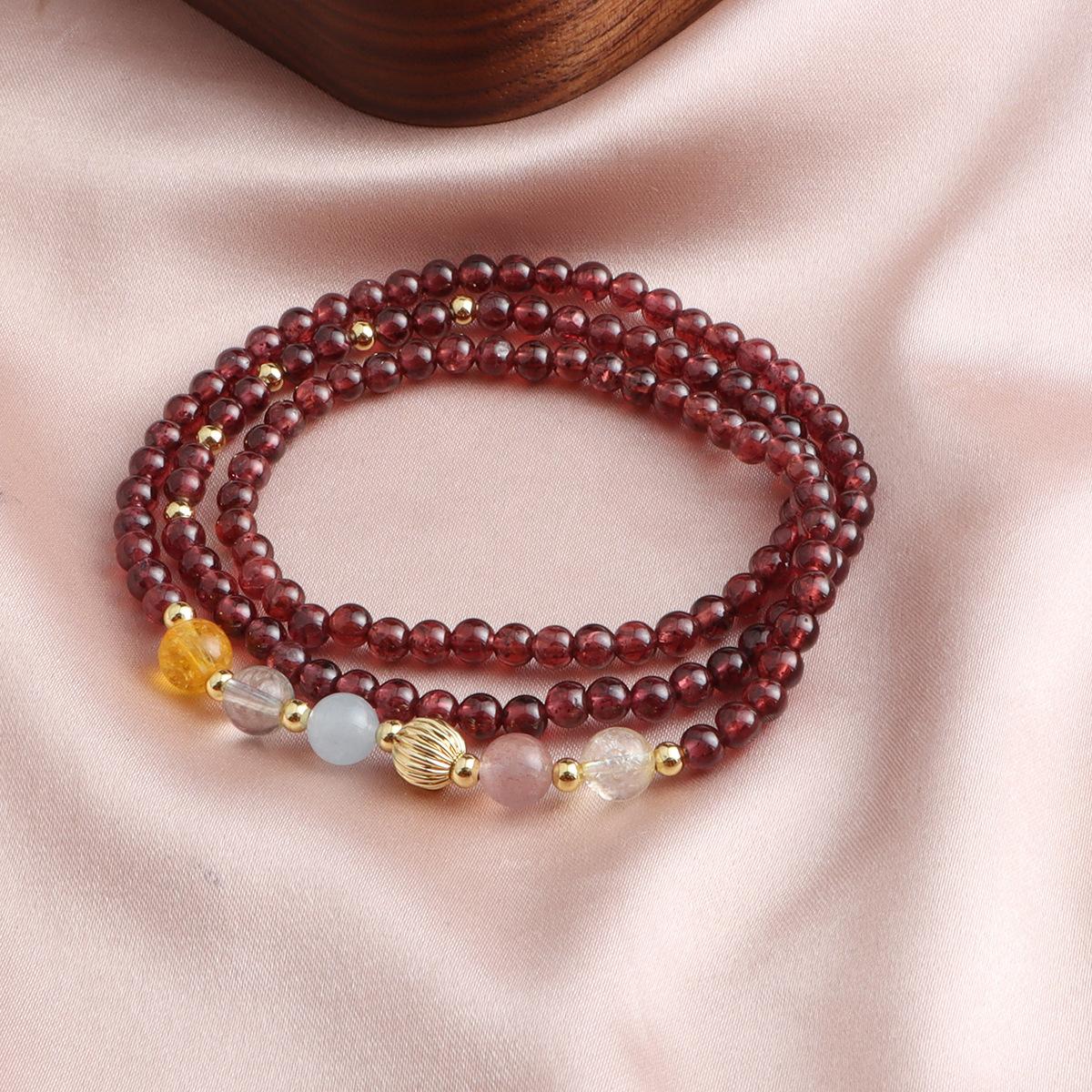 New Chinese garnet aquamarine strawberry crystal three-circle bracelet garnet Fu brand three-circle bracelet fashionable and simple