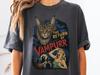 Vampurr Maine Coon Vampire T-Shirt - Norwegian Forest Cat Dracula Tee, American Longhair Gothic Halloween 90s Poster Cat Gift T