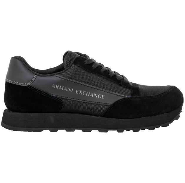 An Armani Exchange Half-Boots XUX083