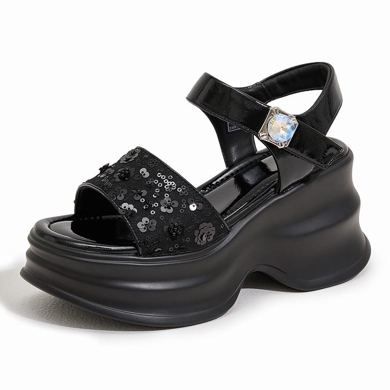 

Platform sandals women s 2025 summer new wear fashionable and versatile word with Velcro lightweight muffin cool slippers 39 чёрный