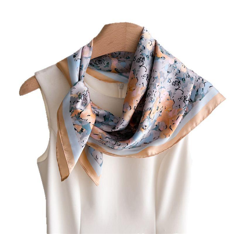 Green Field Flower Note Printing Silk Scarf Square Scarf High-End Shawl Professional Versatile Neck Small Square Scarf Headscarf
