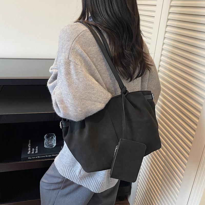 Women's Retro Matte Deerskin Tote - Large Capacity Versatile Shoulder Bag