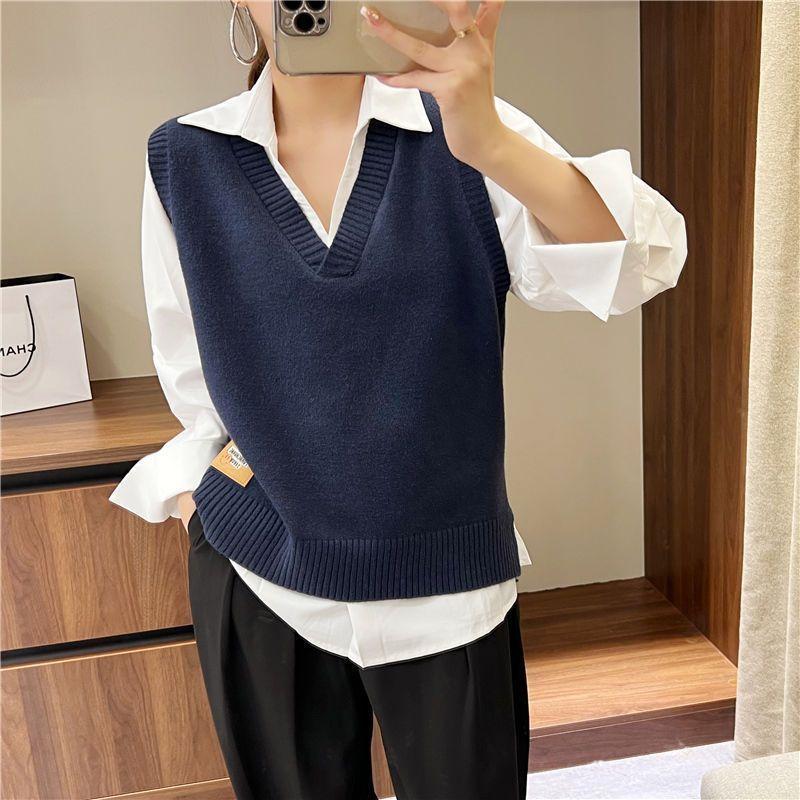 V-neck Knitted Vest for Women In Autumn Loose Vest Lazy Style Layering Over Sleeveless Waistcoat and Waistcoat