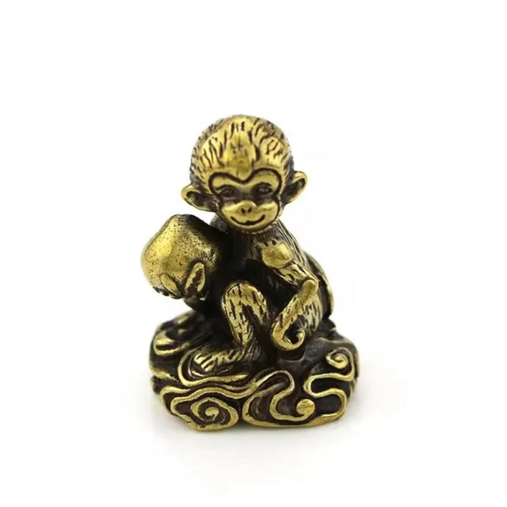 Mini Cute Monkey With Peach Brass Vintage Animal Statue Metal Figure Props Home Office Desk Decor Ornament Toy Gift