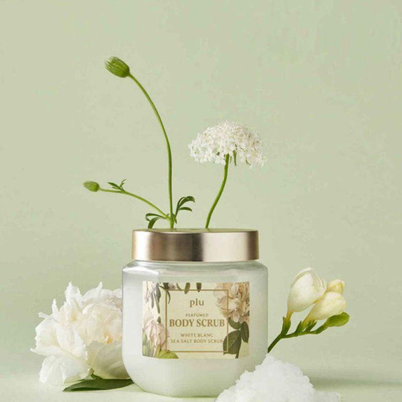 

Perfumed Sea Salt Body Scrub 500g White Blanc