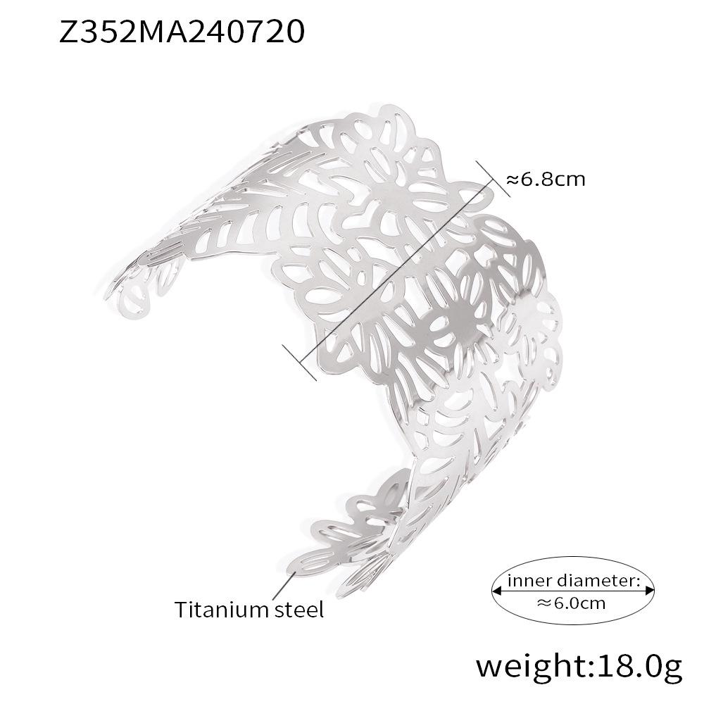 Exaggerated Geometric Flower Openwork Bangle: 18k Gold-Plated Titanium Steel Bracelet