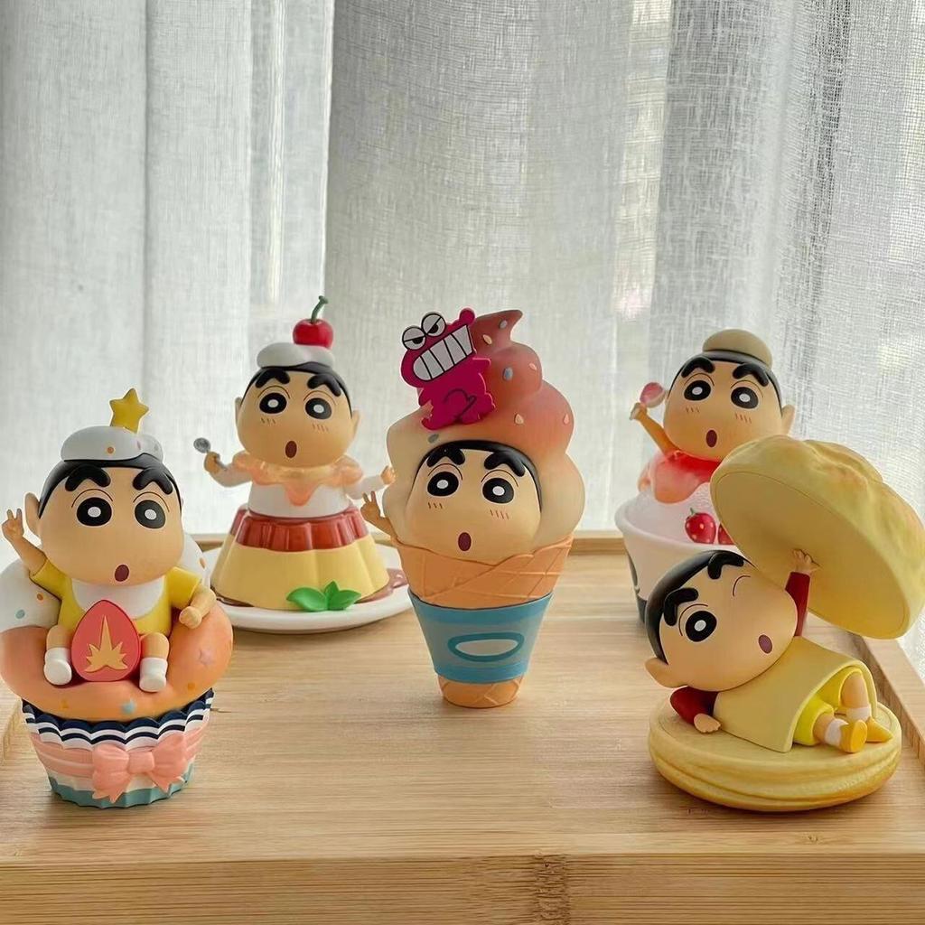 Crayon Shin-chan Hand-painted Snack Time Figures - Cake Decorations & Desktop Ornaments, Perfect for Birthday Gifts.