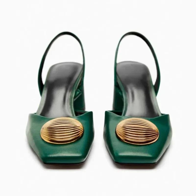Luxury Metal Decoration Back Strap Chunky Heeled Sandals Women Elegant Round High Heels Summer Designer Mules Shoes Sandalias