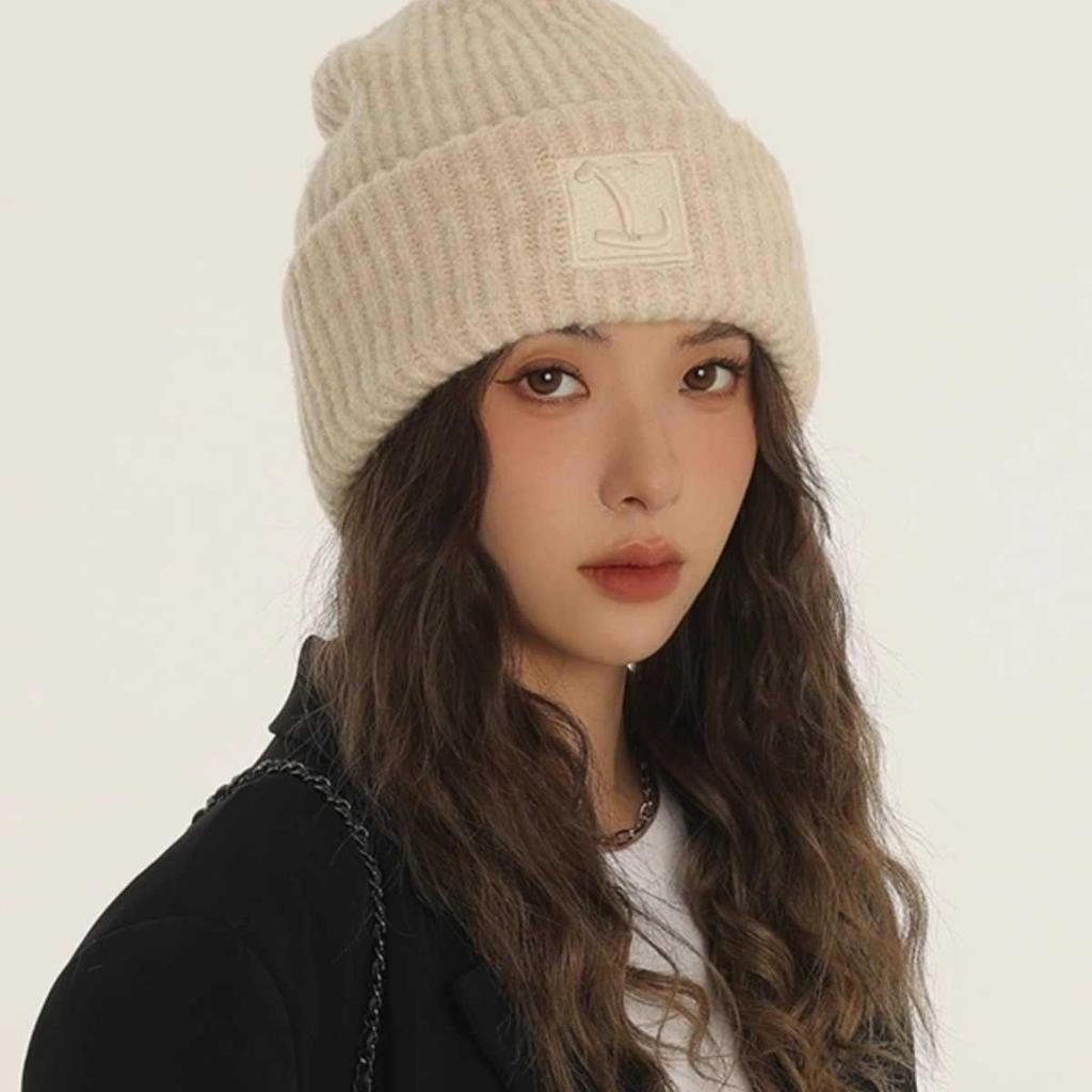 Women's Big Head Fence Woolen Hat Autumn and Winter New Style Loose Warm Pile Cold Hat Showing Face Small Ear Protection Knit Hat Trendy