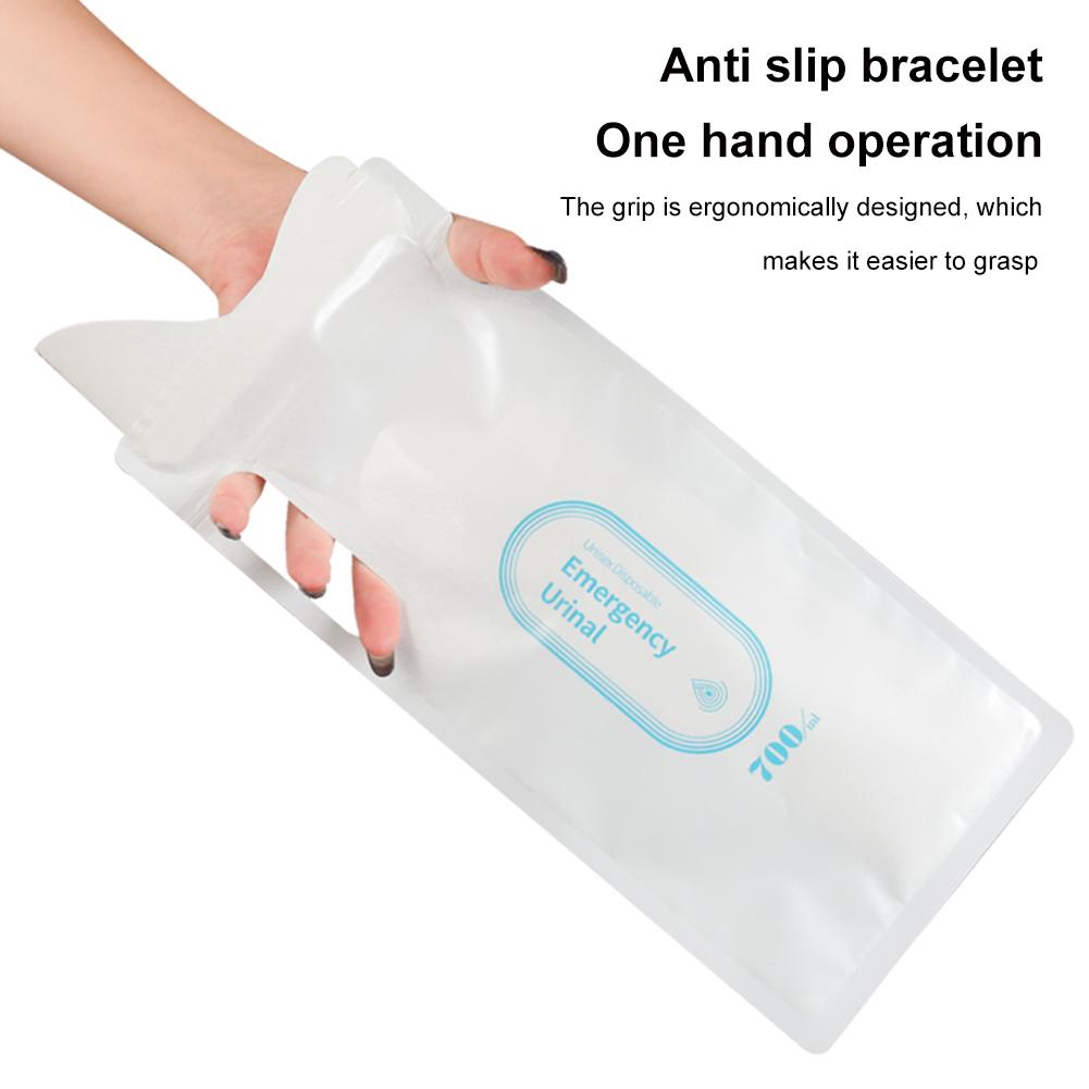 4pcs Portable Car Toilet Urine Bag 700ml Disposable Travel Pee Bags Leak-proof for Men Women Kids for Travel Traffic Jam Camping
