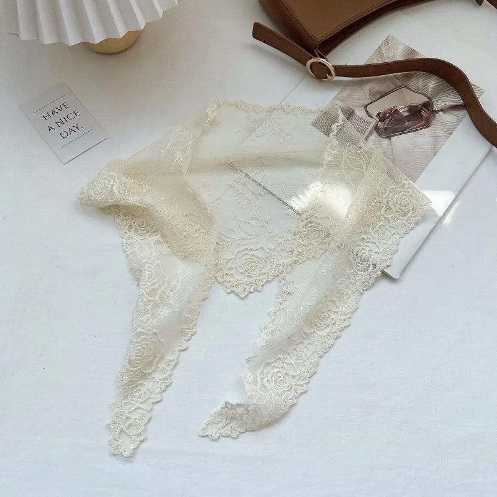 

Versatile Elegant Silk Scarf Flower Embroidered Solid Color Triangular Scarf Retro Breathable Lace Scarf for Women бежевый