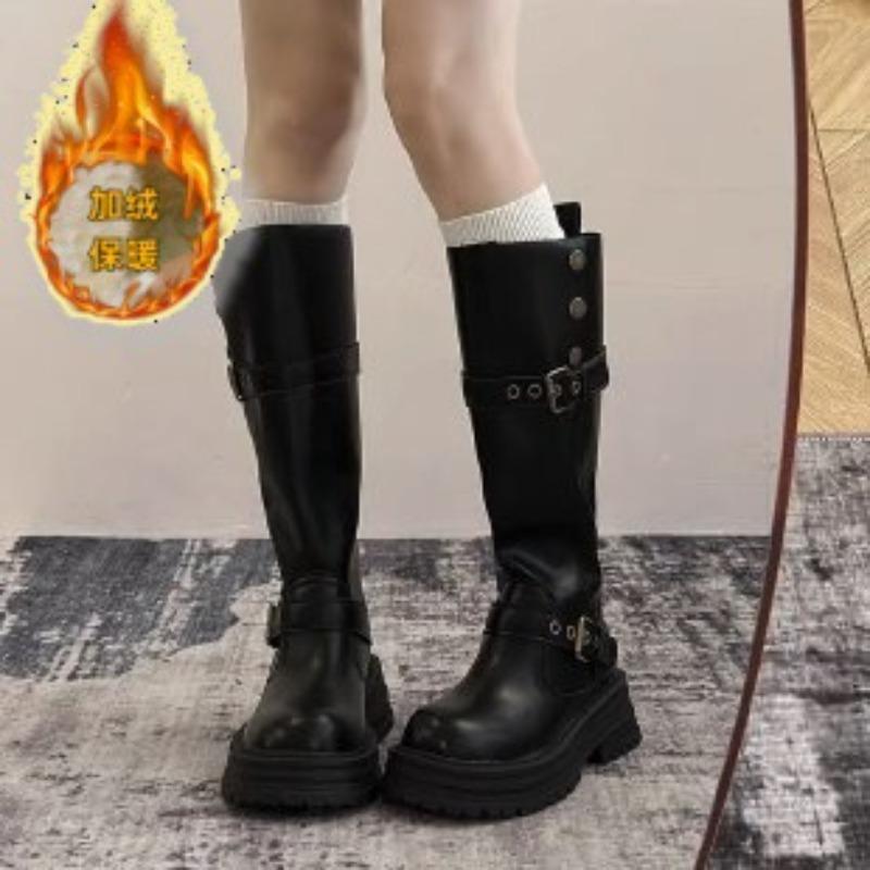 Novas botas de cavaleiro de lapela de outono e inverno, versáteis de sola grossa, aumentam a altura e a magreza, mas botas de cano alto para mulheres