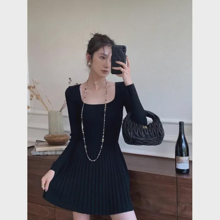 Elegant French Design Slim Knit Dress with Pleated Skirt – 2023 Autumn/Winter Collection