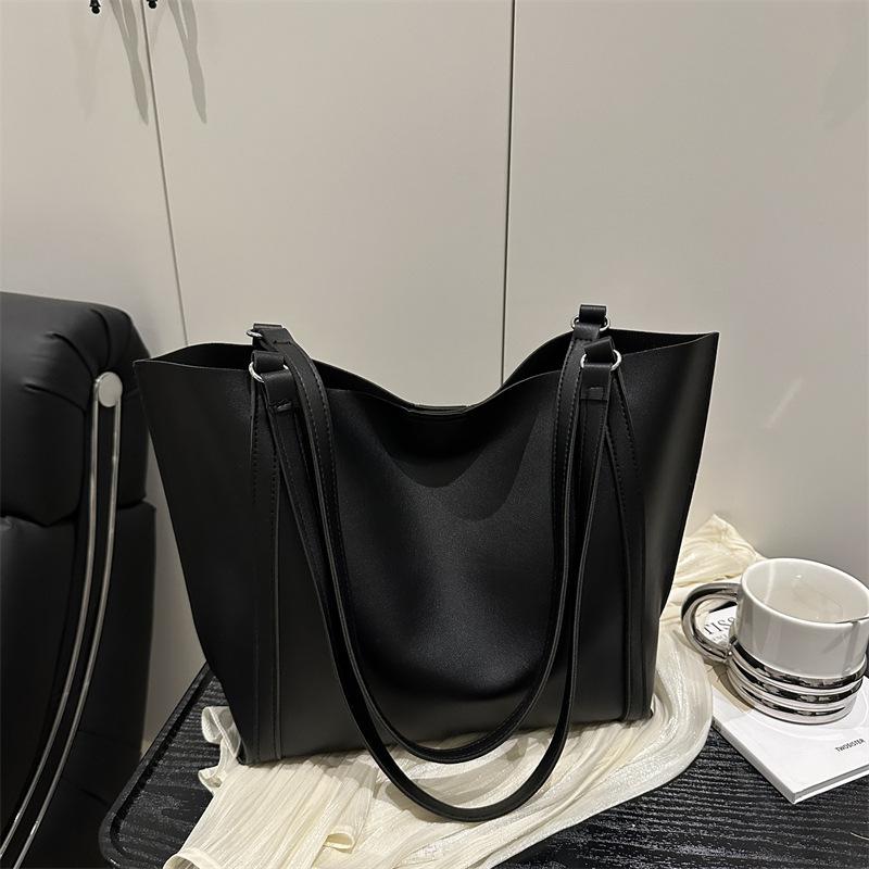 Retro Large-capacity Bag Women's 2025 New Trendy Fashion Retro Tote Bag Versatile Niche Single Shoulder Mother and Child Bag