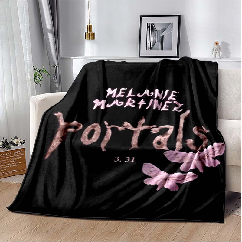 

Pink & Black Gothic Collage Print Flannel Blanket, Edgy Witchy Throw Blanket 80cm x 120cm