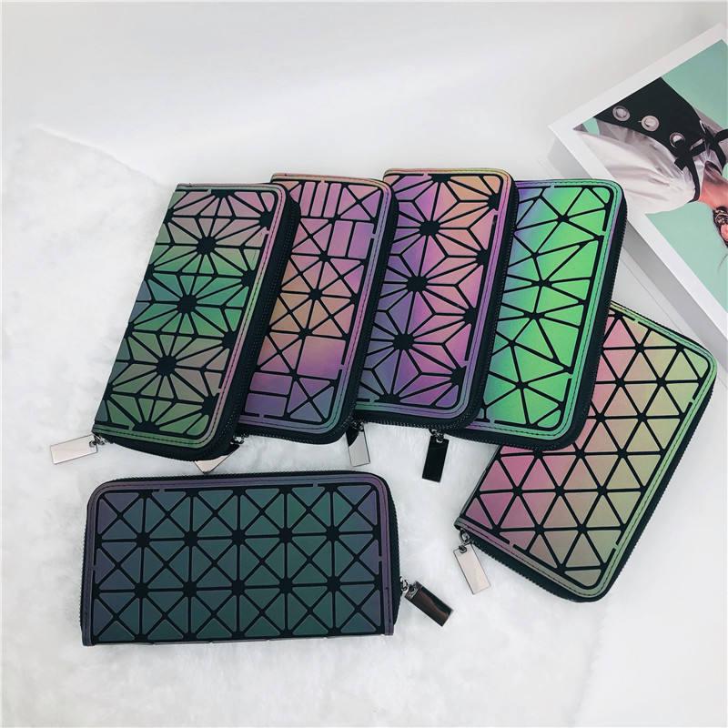 Zhai San Yisheng Damplånbok med Geometriskt Mönster i Reflekterande Siden