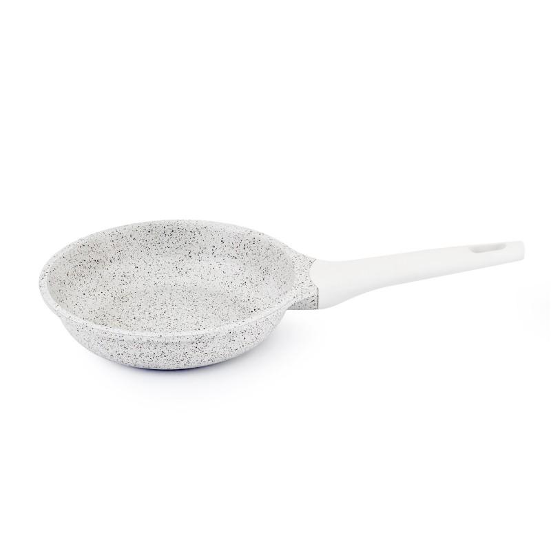 

Литая алюминиевая сковорода диаметром 20 см с антипригарным покрытием Cindy Kitchencook