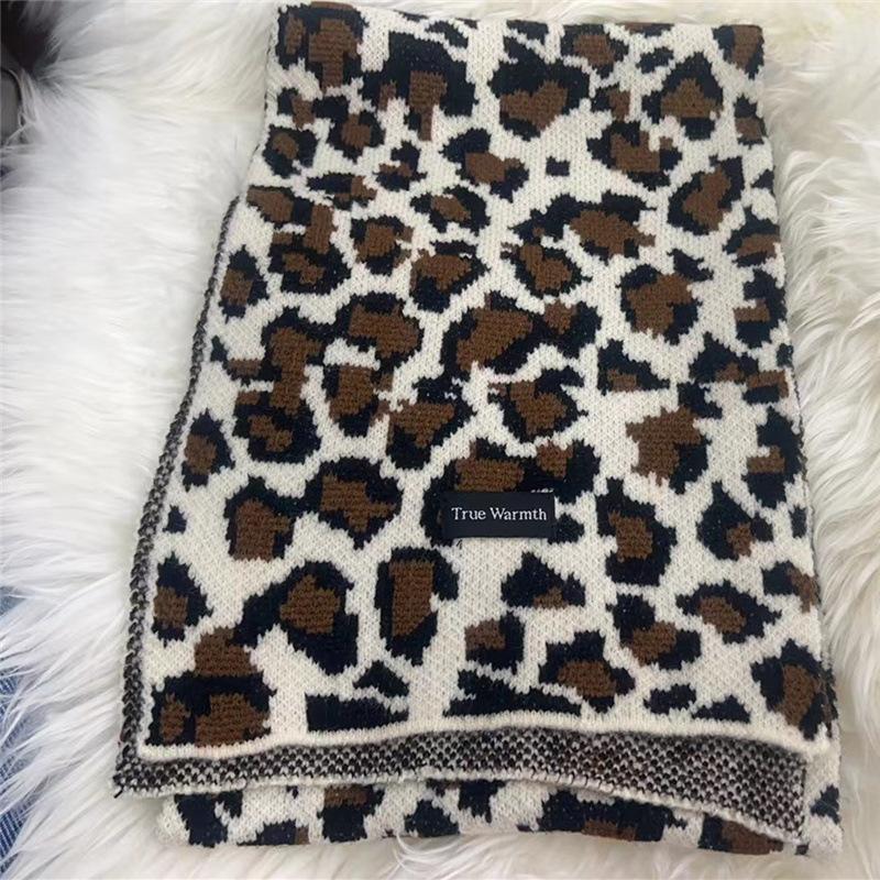 New Imitation Wool Knitted Scarf Women's Leopard Print Scarf Versatile Winter Cold Protection Thickened Warm Scarf