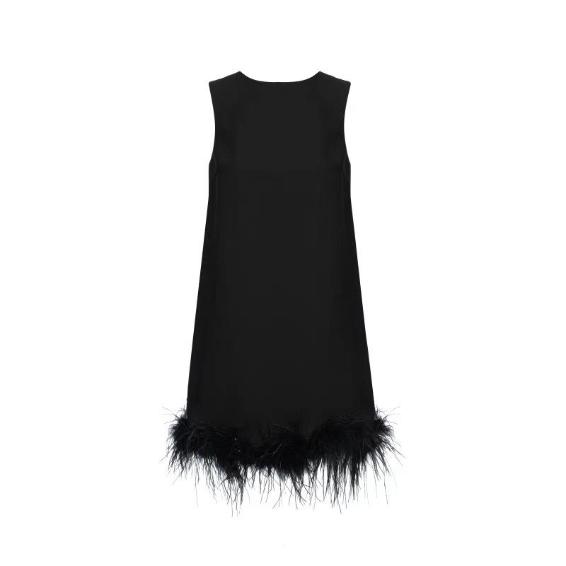 2023 Hepburn-Style Black Sleeveless Dress with Ostrich Feathers for Summer