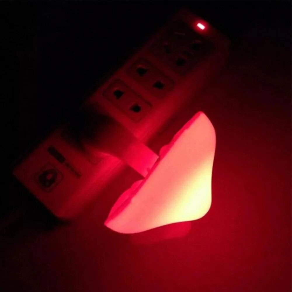 Luci notturne a LED a forma di fungo, sensore automatico, lampade da parete per cameretta dei bambini, lampada da comodino, spina USA/UE, decorazione per camera da letto, regalo di Natale
