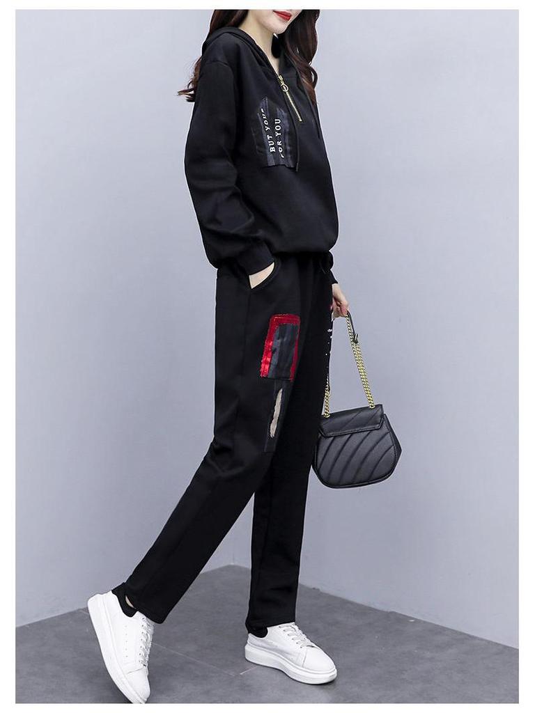 Women's 2025 Autumn/Winter Fleece-Lined Loose Sportswear Set: Long-Sleeve Sweatshirt & Trendy Long Pants.