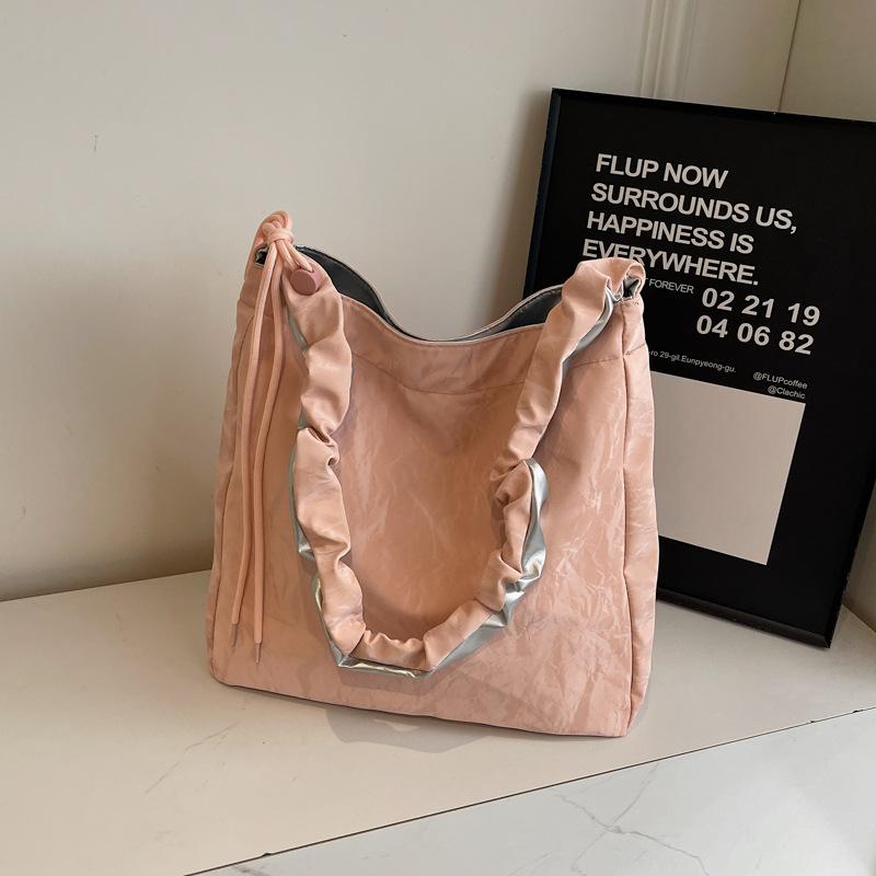 Premium Sense Bag Women'S Fashion Sense Foreign Style Versatile Shoulder Commuting Large Bag Large Capacity Tote Bag