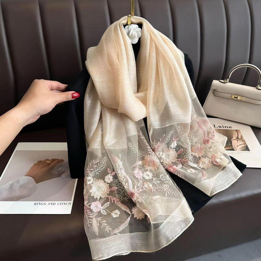 Fashion Silk Wool Scarf Women'S Winter Korean Version Versatile Embroidered Shawl High-End Embroidered Yarn