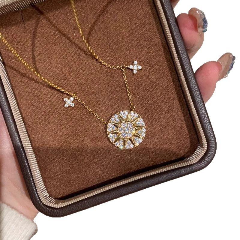 Medieval vtage sun compass star necklace light luxury fashion versatile high sense temperament collarbone chain women