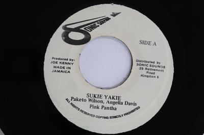 7inch Record PAKETO WILSON, ANGELLA DAVIS, PINK  - Sukie Yakie NONE SONIC SOUNDS Jamaica Reggae, Ska & Dub Used