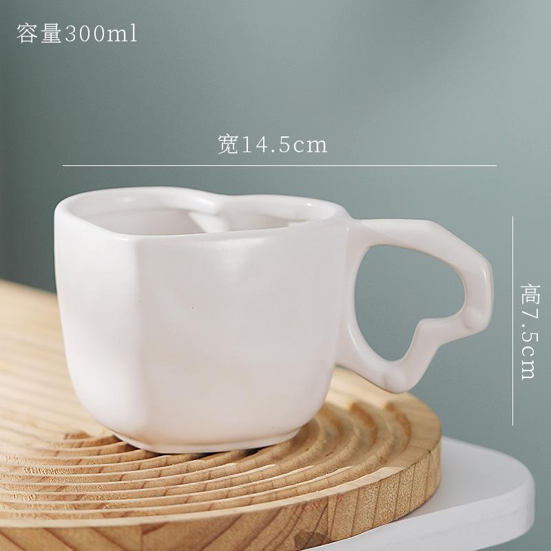 300ML European Ceramic Heart Coffee Cup Exquisite Afternoon Tea Flower Tea Latte Coffee Mug Home Use Heart-shaped Breakfast Mug