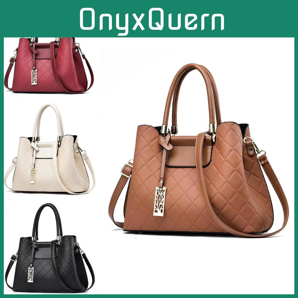 Fashionable Black White Red Casual Handbag For Daily Use With Spacious Design