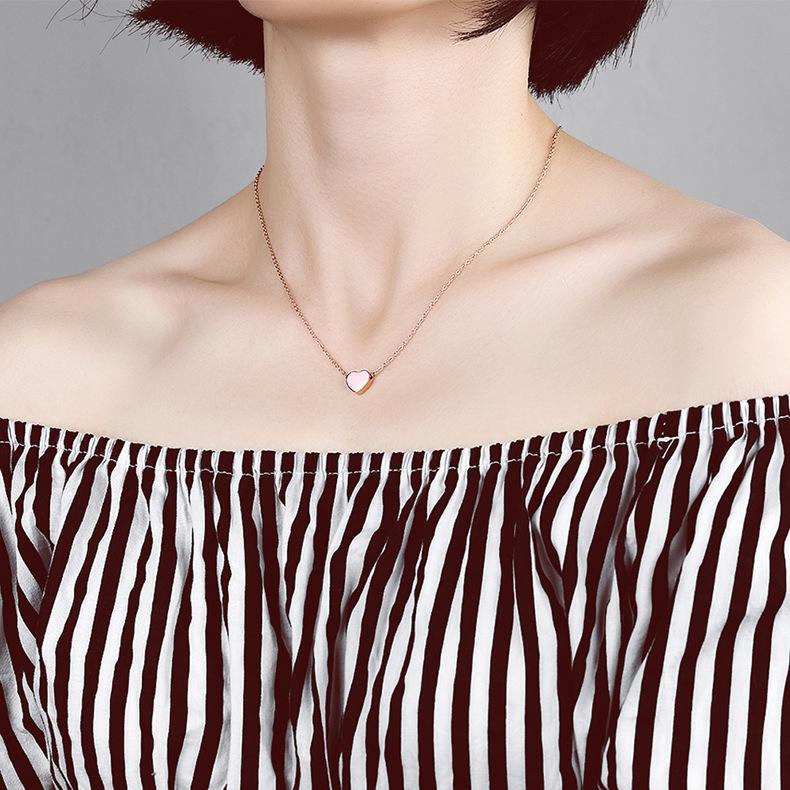 Simple Leisure Heart Shaped Pendant Necklace Women Fashion Elegant Jewelry