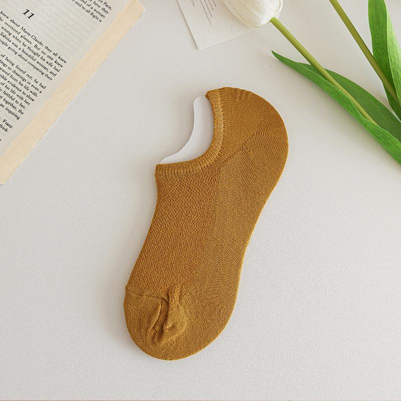 Women's No-Slip Invisible Boat Socks - Cotton, Solid Colors, Sweat-Absorbent, Japanese Style, Spring/Summer.
