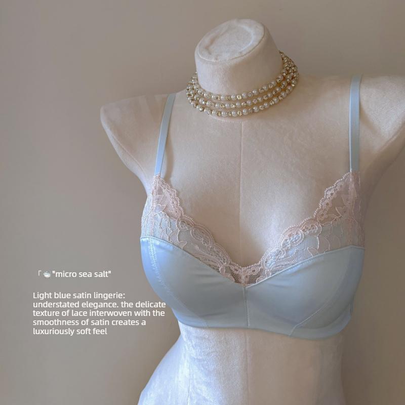 Ladies Summer Thin Sexy Lace Satin Small Bosom Gathering Show No Underwire To Receive Pair of Milk Underwear