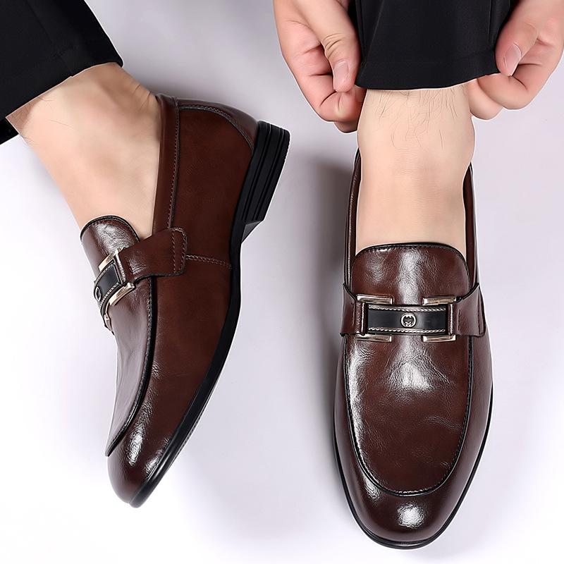 

Men s shoes genuine leather 2025 spring new soft-soled foot cover driving Doudou shoes summer business dress British small leather shoes 44 коричневый