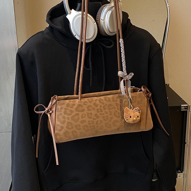 Autumn Niche Leopard Print Bag Women's Large-capacity New Casual Niche Single Shoulder Armpit Bag Work Commuter Bag