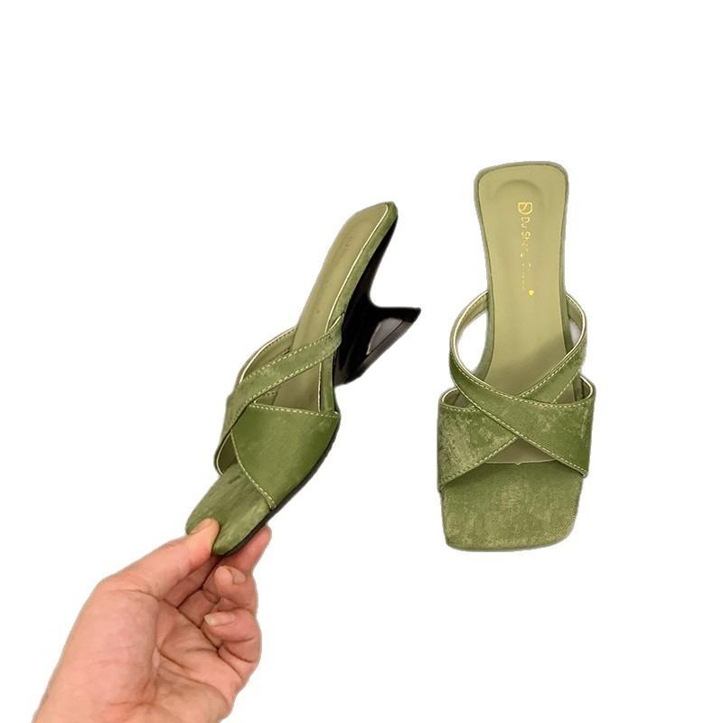 Sandals women's summer wear new square head thick heel cool slippers niche temperament versatile open-toed sandals