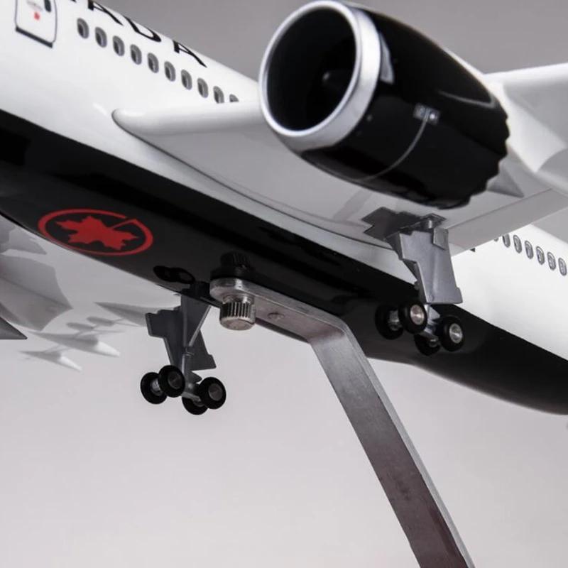 Ornaments Plane 1/130 Scale 43cm Airplane 787 B787 Dreamliner Aircraft Canada Airlines Diecast Plastic Resin Model W Light &Whee