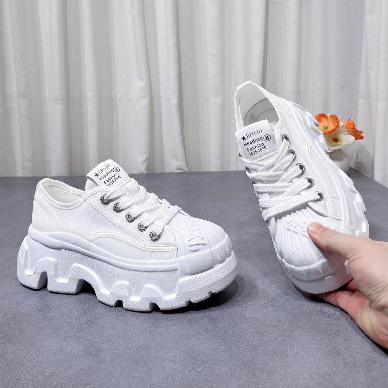 Mesh breathable little white shoes women's 2025 spring and summer new small thick-soled heightening muffin shoes fashionable casual board shoes