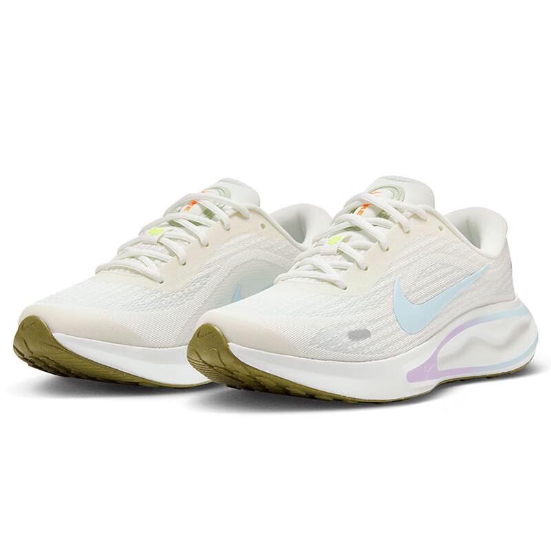 Nike Women's Journey Run Cushioning Running Shoes