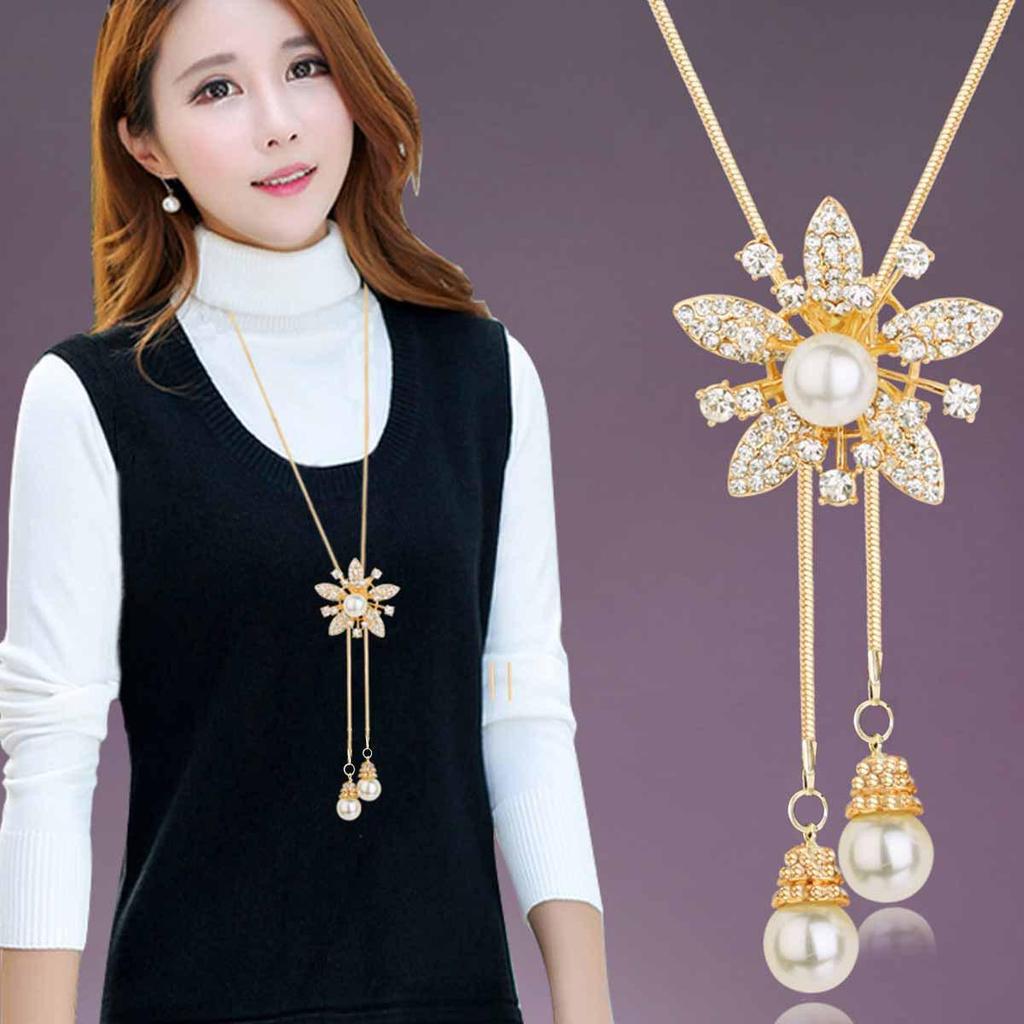 Autumn/Winter Korean Flower Pendant Long Necklace for Women