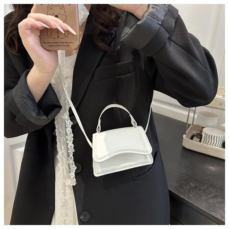 Retro Solid Color Quilted Shoulder Bag New Fashion Simple Handbag Trendy Ladies Crossbody Purse