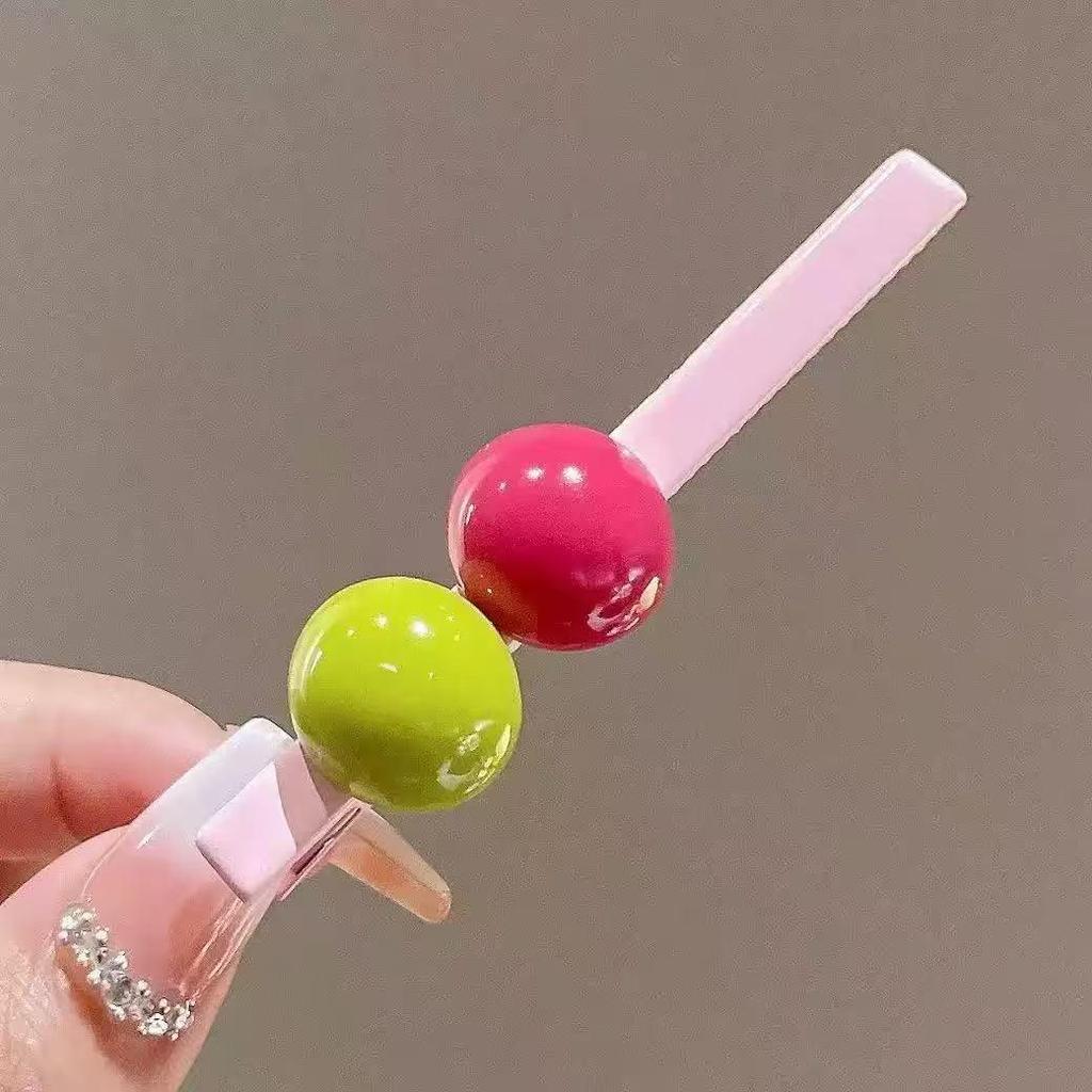 Pince à Cheveux Canard Dopamine Perles - Accessoire Doux & Énergique pour Mèches Latérales Femmes.