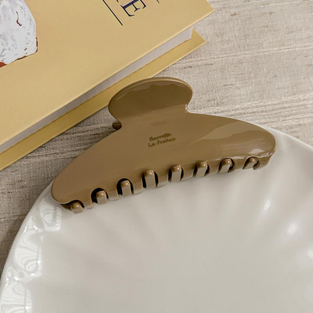 Gold Label Morandi Haarspange: Einfache High-End-Acetat-Klammer für stilvolle Hochsteckfrisuren.