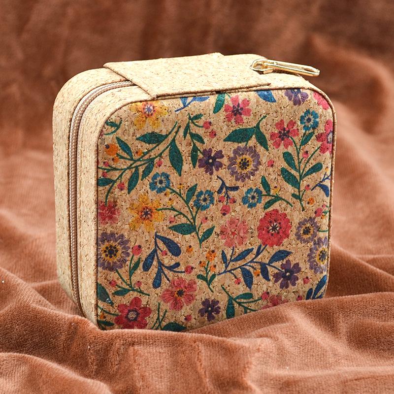 Retro-Style Faux PU Leather Sewing Box with Needle and Thread Set - Portable Household Essential Kit