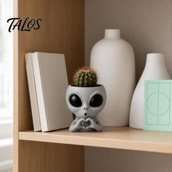 Cute Alien Planter Funny Face Planter, 3D Printed Novelty Plant Pot, Gray Head for Succulents Cacti Home Table Shelf Decoration Office Desk