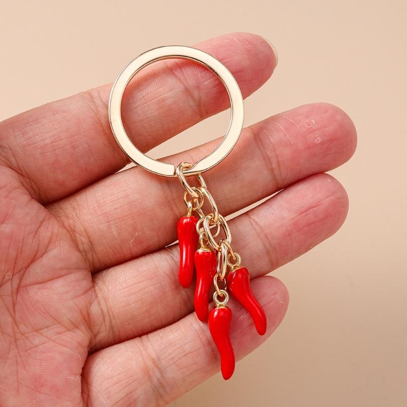 Fun Mini Chili Keyring Stylish Decorative Zinc Alloy Keychain Hanging Ornament For Keys Purses Gift